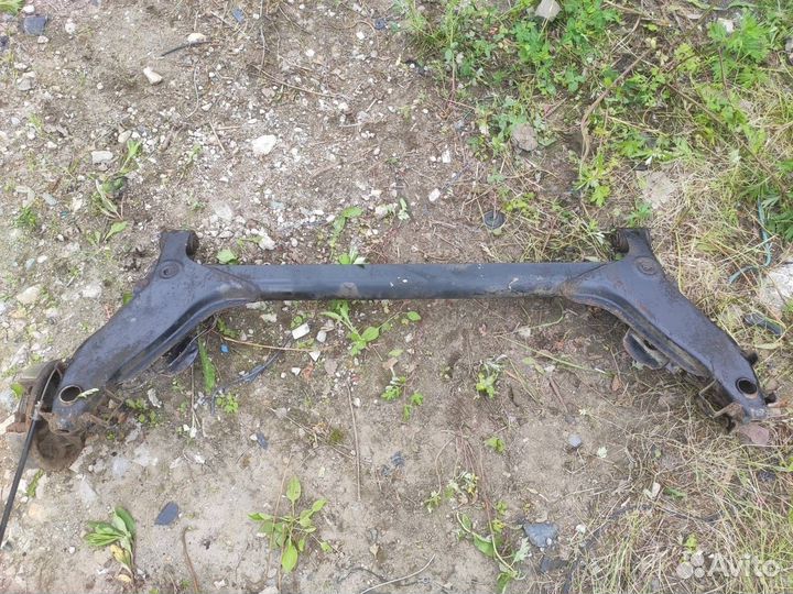 Балка подвески задняя Daewoo Nexia