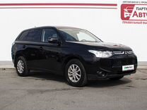 Mitsubishi Outlander 2.0 CVT, 2013, 135 000 км, с пробегом, цена 1 500 000 руб.