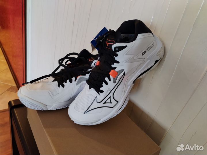 Кроссовки Mizuno wave z8 mid