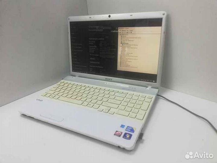 Ноутбук Sony vaio VPC-EB2M1R