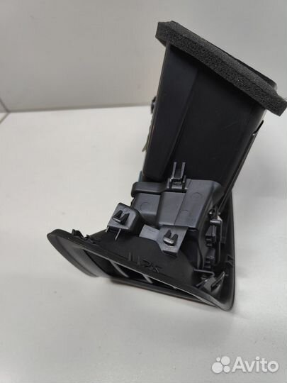 Дефлектор воздушный правый Фокус 3 Focus III