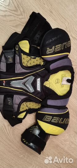 Нагрудник хоккейный bauer