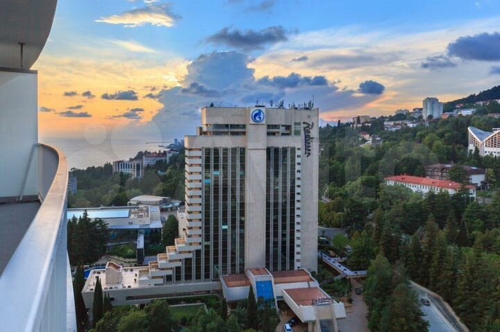 3-к. апартаменты, 90 м², 18/30 эт.