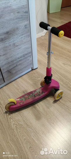 Самокат детский трехколесный
