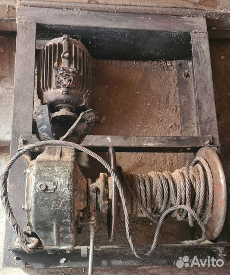 Лебедка электрическая