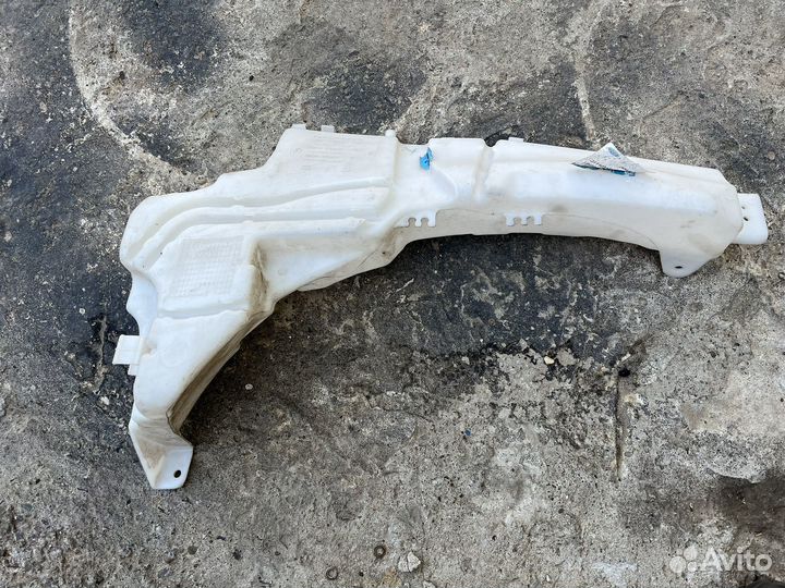 Бачок омывателя Ford Focus 2 CB4 1.8