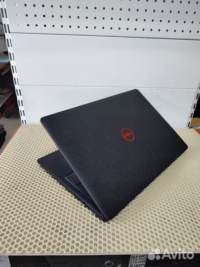 Игровой ноутбук Dell 15.6