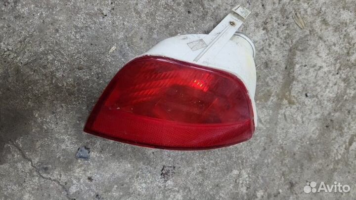 Фонарь противотуманный задний правый Ford Focus