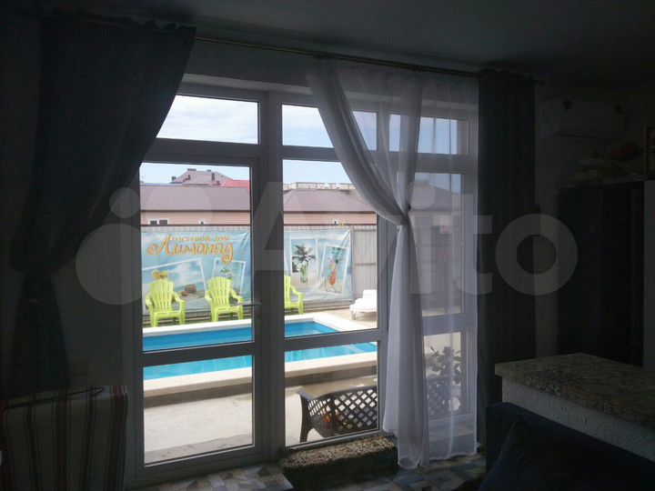 Гостиница, 600 м²