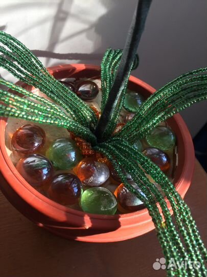 Цветок из бисера