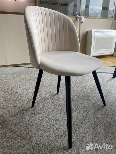 Мягкий стул со спинкой