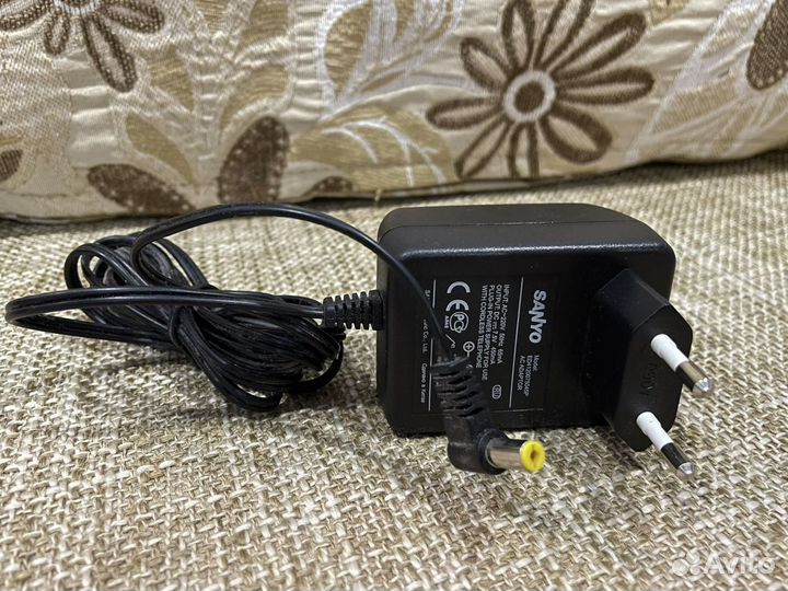 Радиотелефон Sanyo