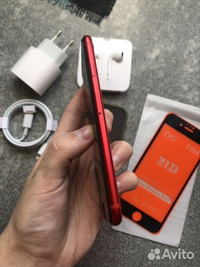 iPhone SE (2020), 64 ГБ