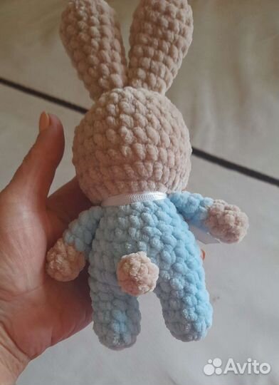 Плюшевые зайчики ручной работы