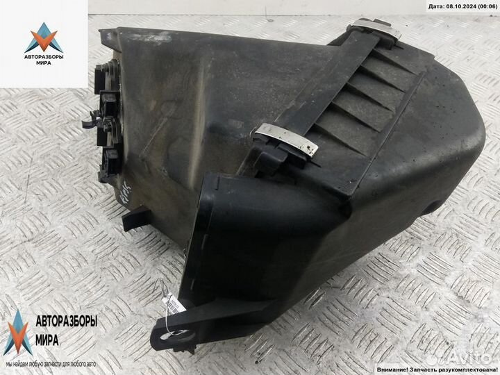 Корпус воздушного фильтра Audi A6 4B/C5 1999