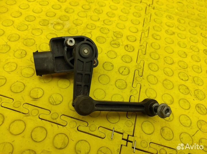 Датчик дорожного просвета задний правый Porsche