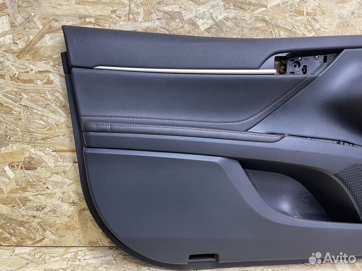 Обшивка двери передней левой GR-Sport Toyota Camry