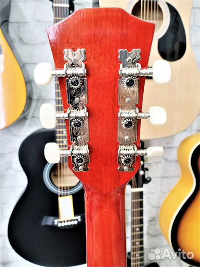 Акустическая гитара Belucci 