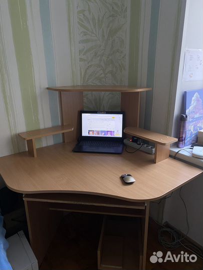 Компьютерный стол