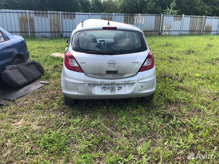 Opel Corsa D в разбор