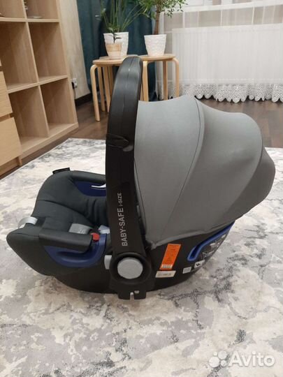 Продаю автокресло britax roemer baby-safe 2 i-sise