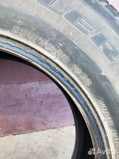 Bridgestone Dueler H/T D687 6.5/70 R16