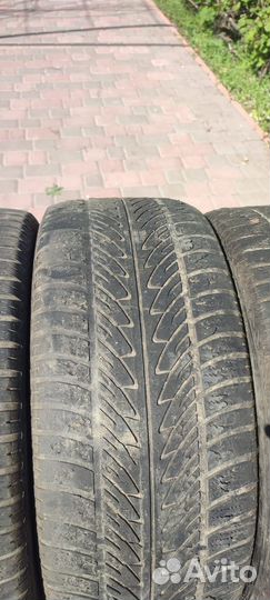 Goodyear UltraGrip 8 Performance 285/45 R20