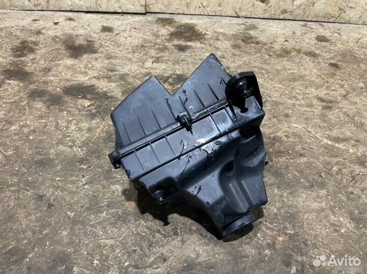 Корпус воздушного фильтра Ford Focus 2