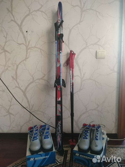 Беговые лыжи