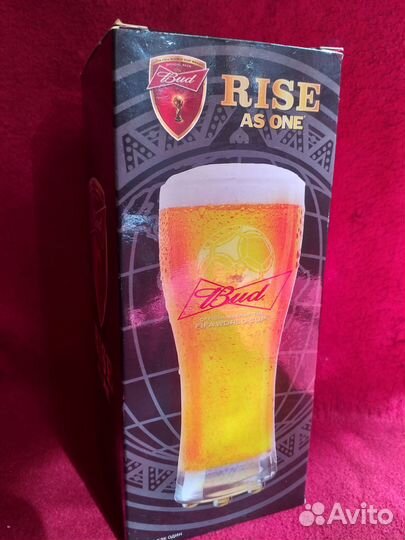 Пивные кружки и бокалы