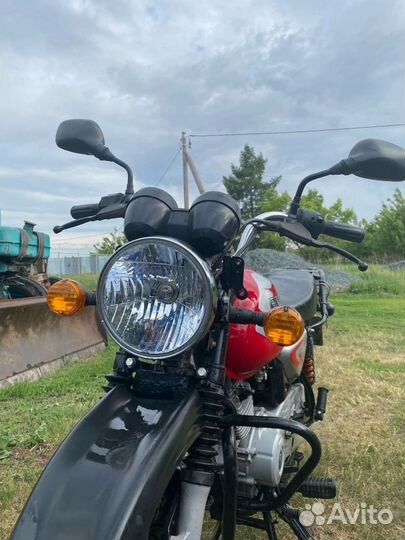Мотоцикл bajaj Baxer 125