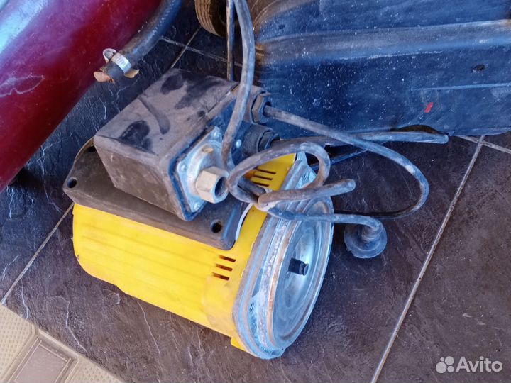 Воздушный компрессор