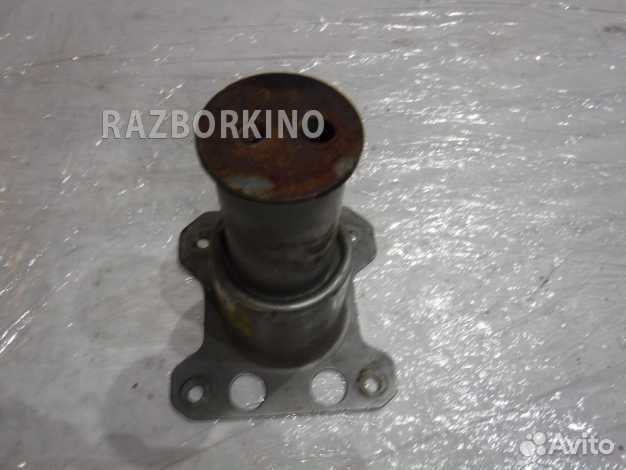 Кронштейн усилителя переднего бампера