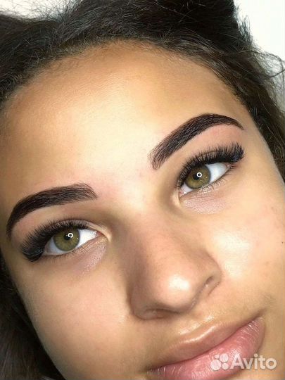 Наращивание ресниц, окрашивание бровей