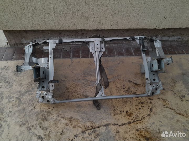 Рамка радиатора (телевизор) Honda stream rn1