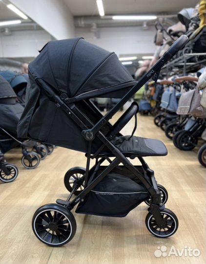 Коляска прогулочная