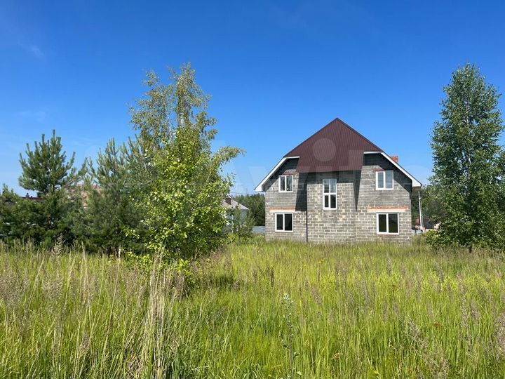 Дом 192 м² на участке 11 сот.