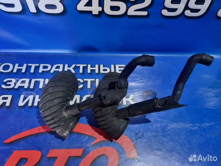 Патрубок воздушный Мерседес Mercedes