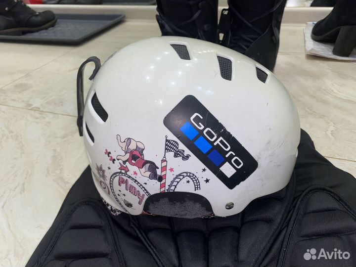 Продам детский сноуборд, крепления, боты, шлем