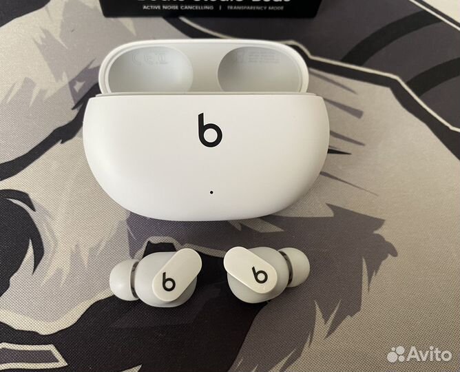 Беспроводные наушники beats studio buds