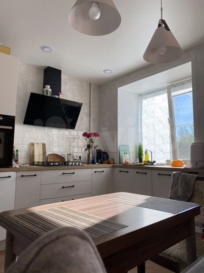 3-к. квартира, 60 м², 3/5 эт.