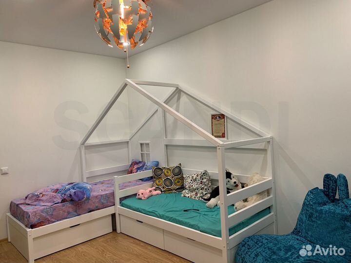 Кроватка односпальная детская