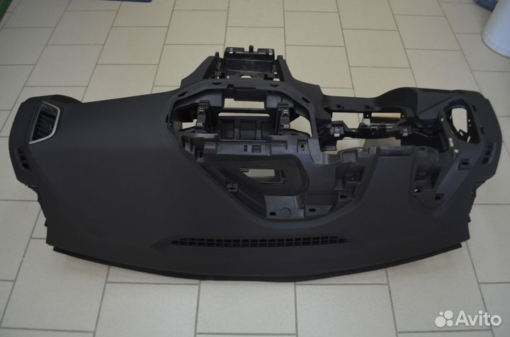 Торпедо панель приборов LADA X-Ray