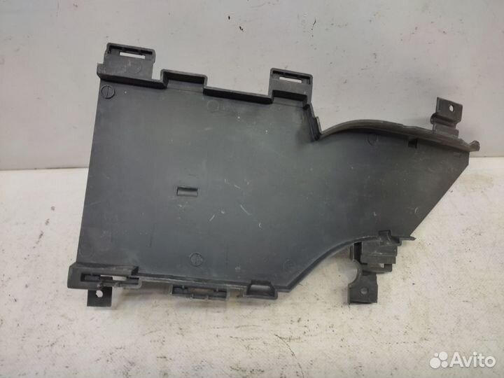 Дефлектор радиатора правый Лада X-Ray 2015