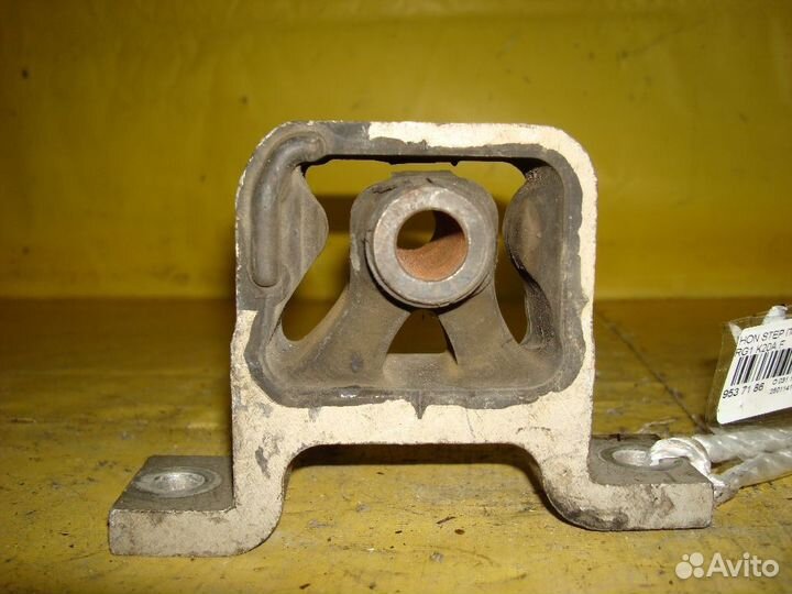 Подушка двс Honda Stepwgn RG1 (Переднее)