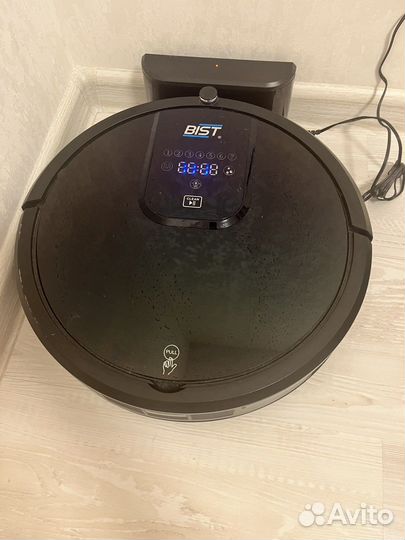 Робот пылесос bist