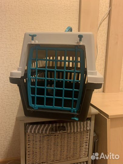 Переноска для кошки или маленькой собачки