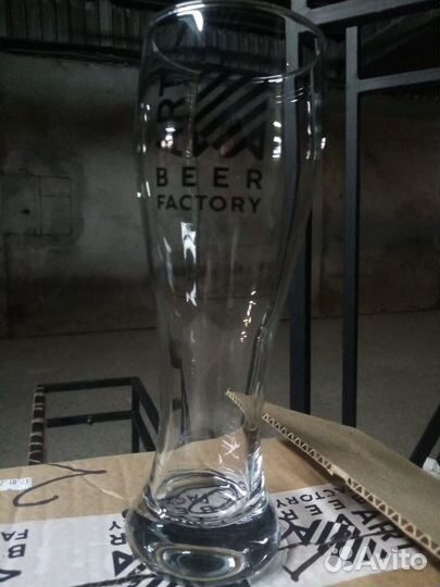 Пивные бокалы новые в коробке (посуда для кафе)