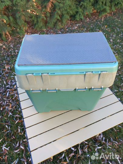 Зимний рыболовный ящик