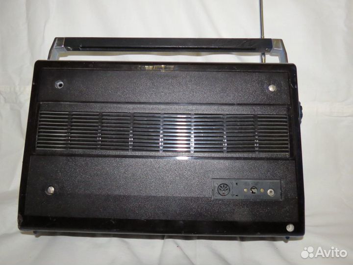 Советский радиоприемник VEF spidola модель 232